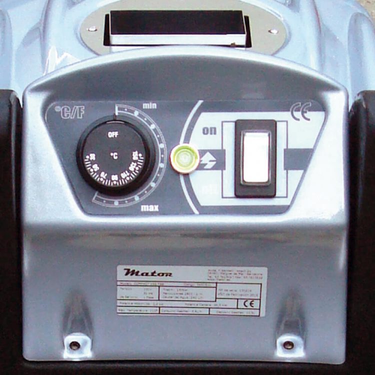 Hidrolimpiadora agua caliente 130bar 2.300W 600L/h 230v